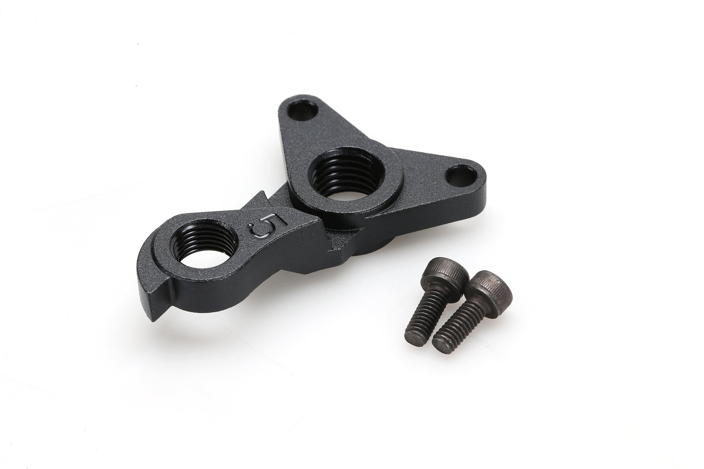 The Masi Bikes Hanger Masi Tavolo black metal derailleur hanger with three holes is elegantly displayed on a white background, accompanied by two small screws.