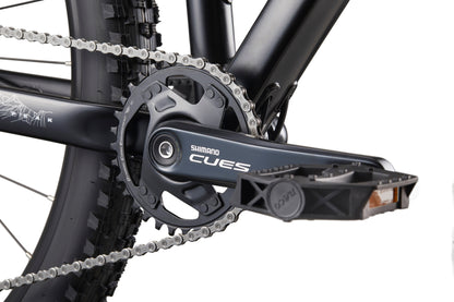 Close-up of the Double Peak’s Shimano CUES crankset and chainring; 148 boost spacing adds to the bike’s modern design.